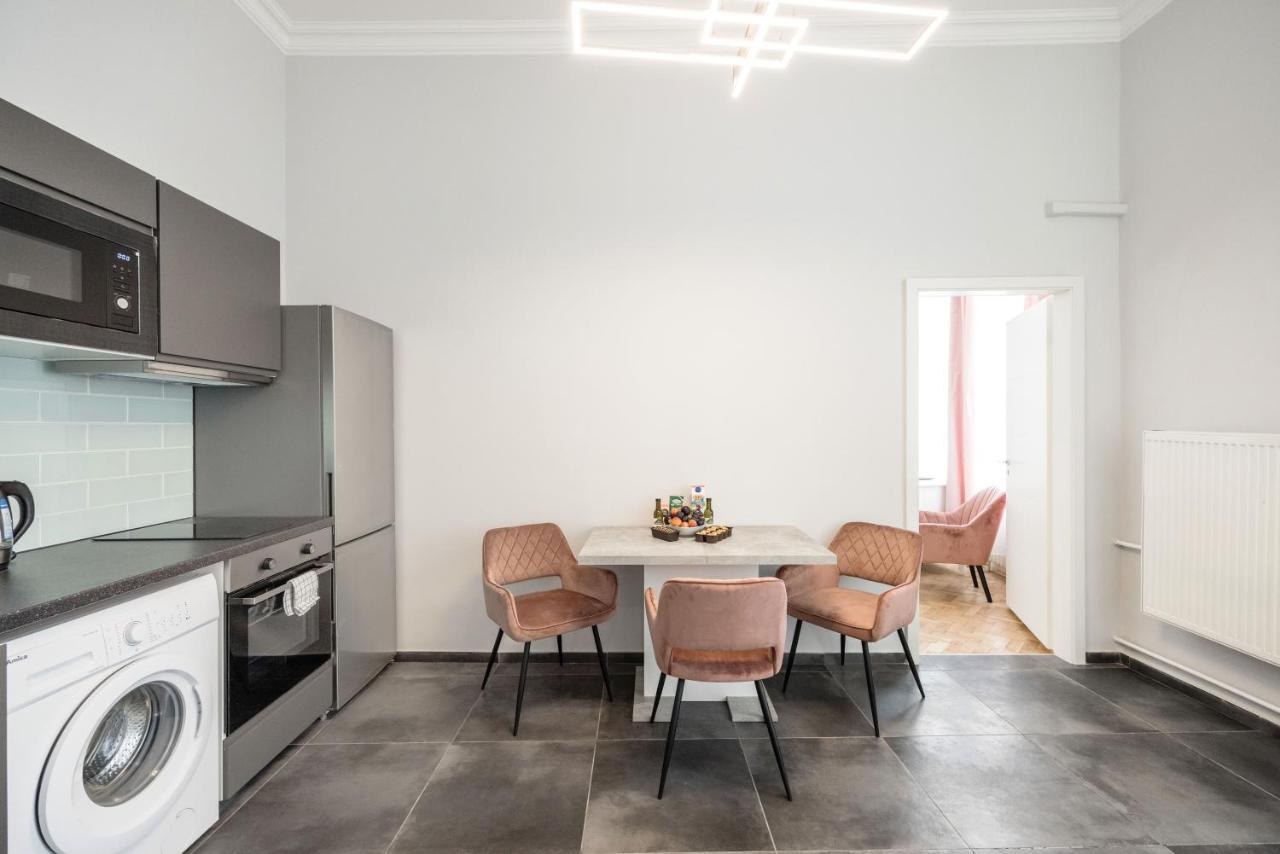 Prime Star Fashion Street Modern Luxury Apartments Budapeste Exterior foto